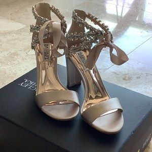 Badgley Mischka Everafter Nude embellished block heel.  Size 6 1/2